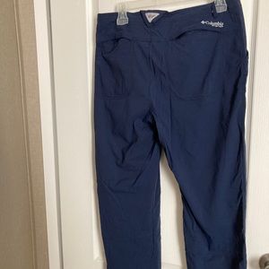 Woman’s Dri fit Columbia pants
